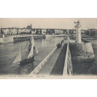 Dieppe - L'Entrée du Port